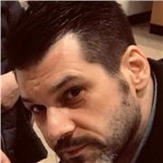 Sono un Madrelingua Inglese , disponibile a dare lezione anche a domicilio, dopo le 18.00